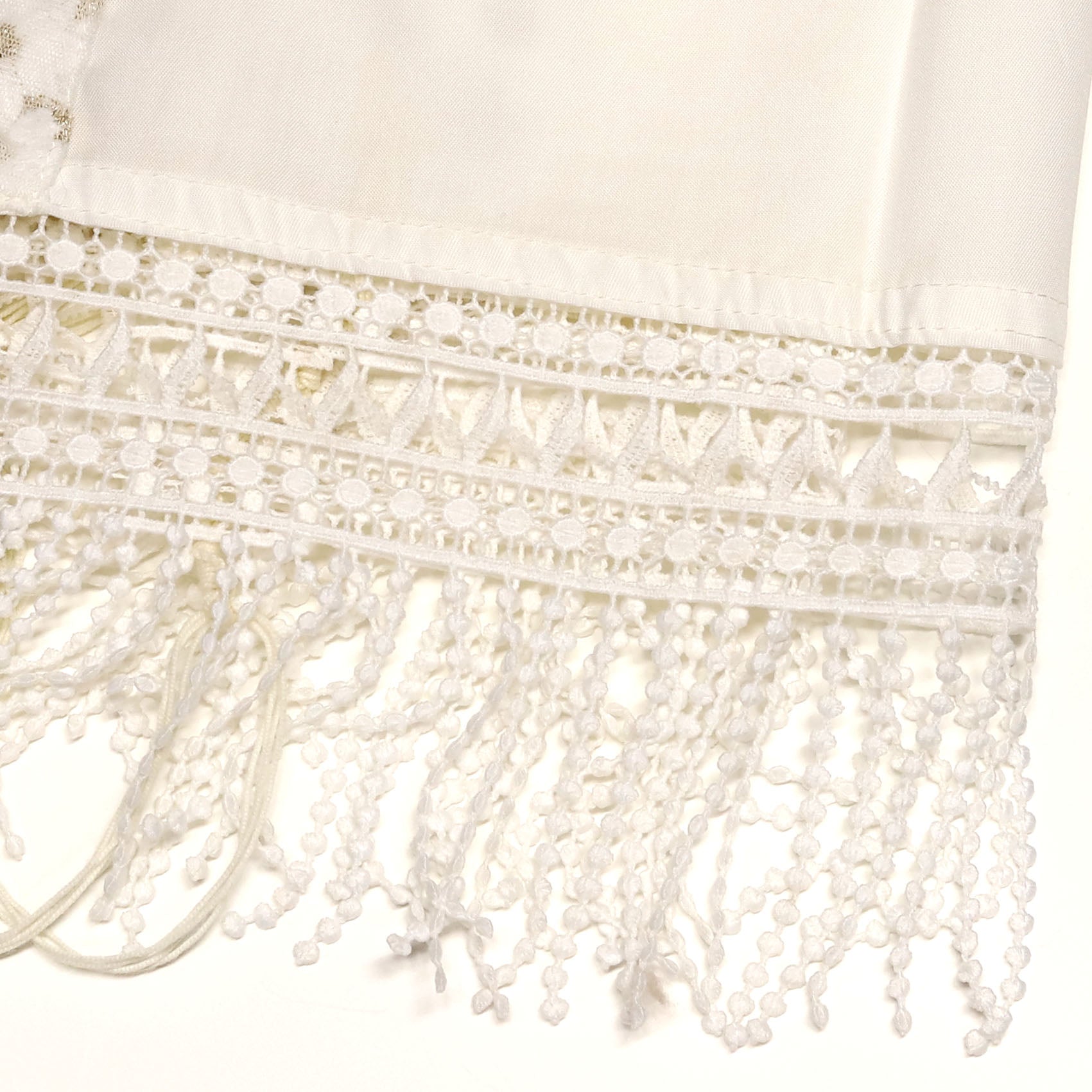 Tallit Set White Embroidered Flowers with Golden Embroidered Stems