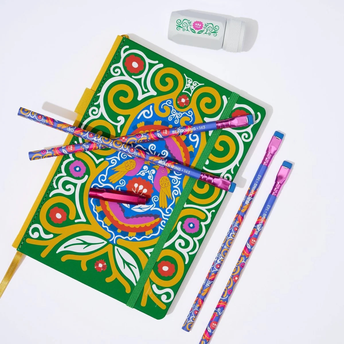 Blackwing Volume 143 - Frida Kahlo Notebook Essentials Set