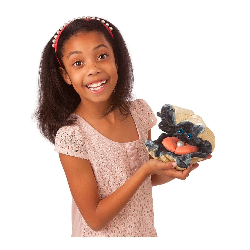 Giant Clam Puppet