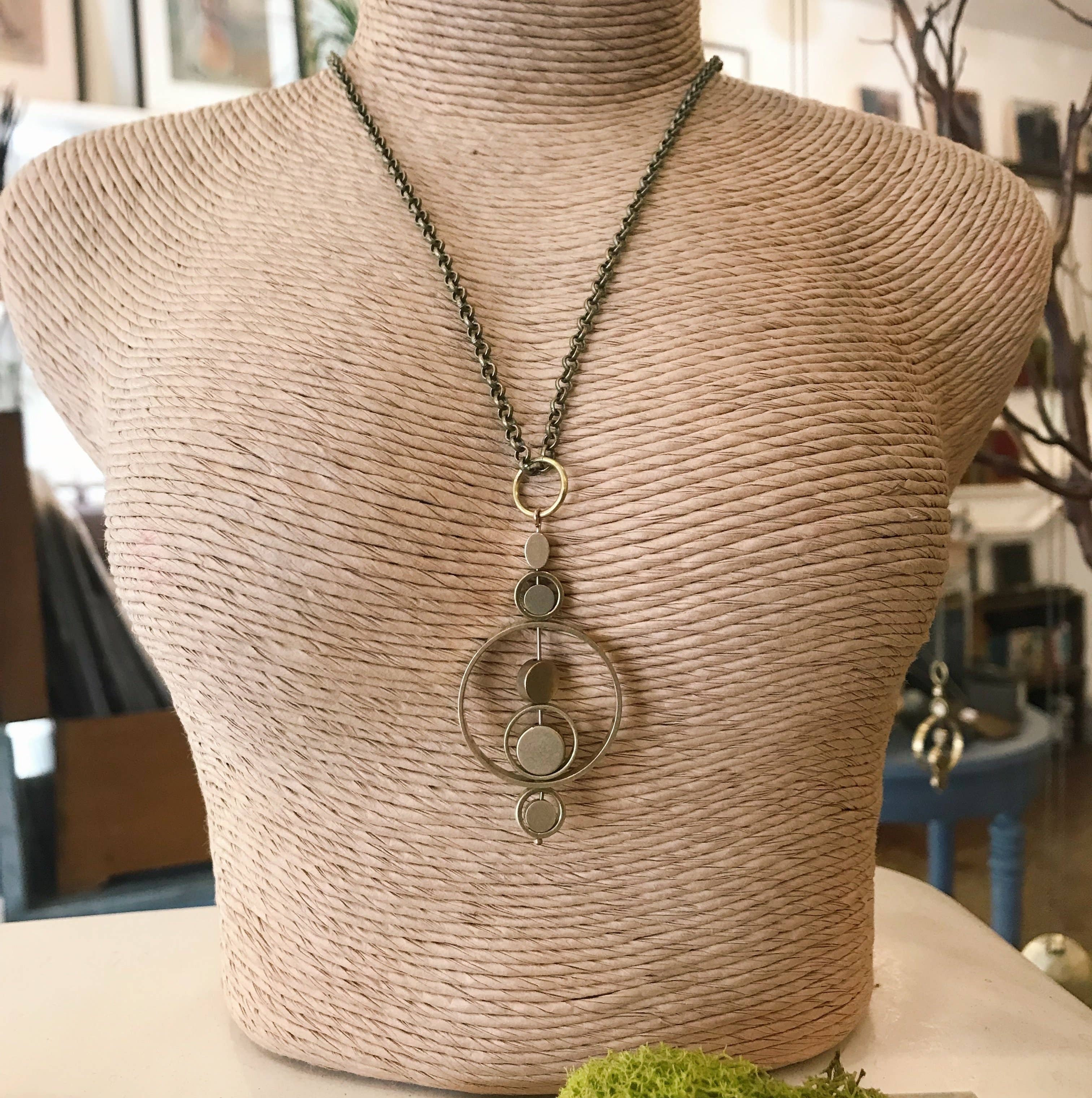 Kinetic Brass Circle Fidget Necklace