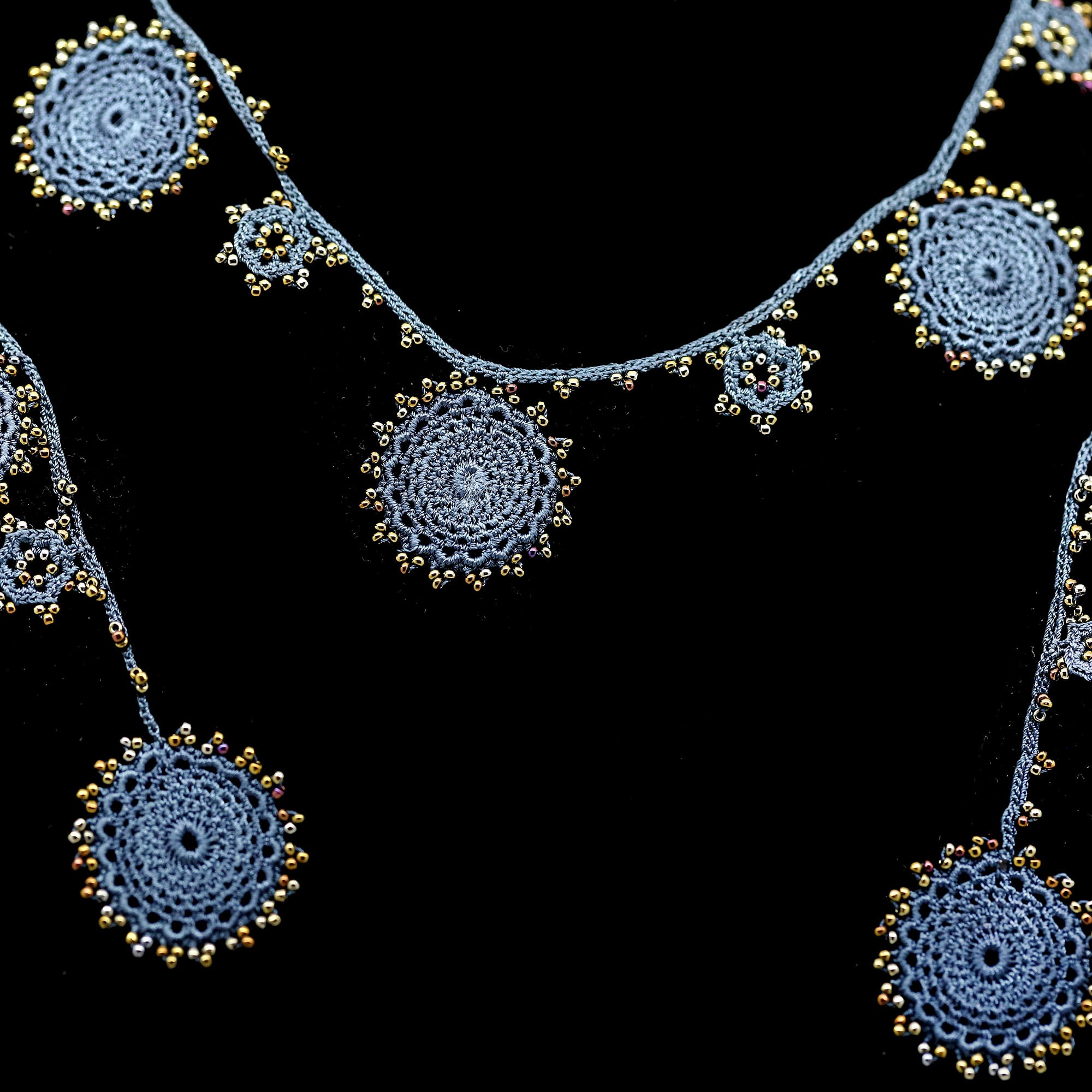 Flake Open Ended Crochet Necklace