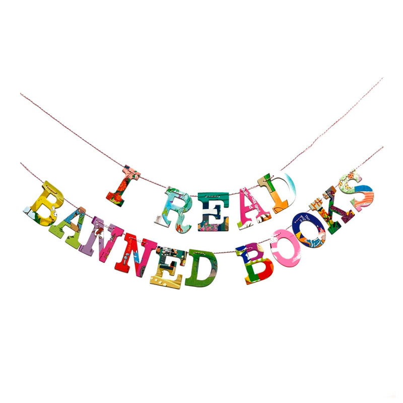 I Read Banned Books Garland